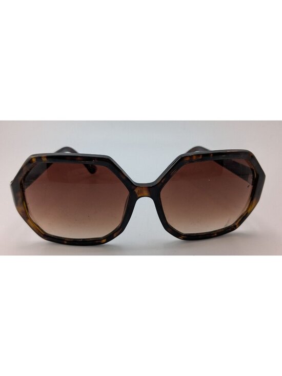 Betsey Johnson Accessories - Betsey Johnson Oversized Tortoise Sunglasses With Gradient Brown Lenses